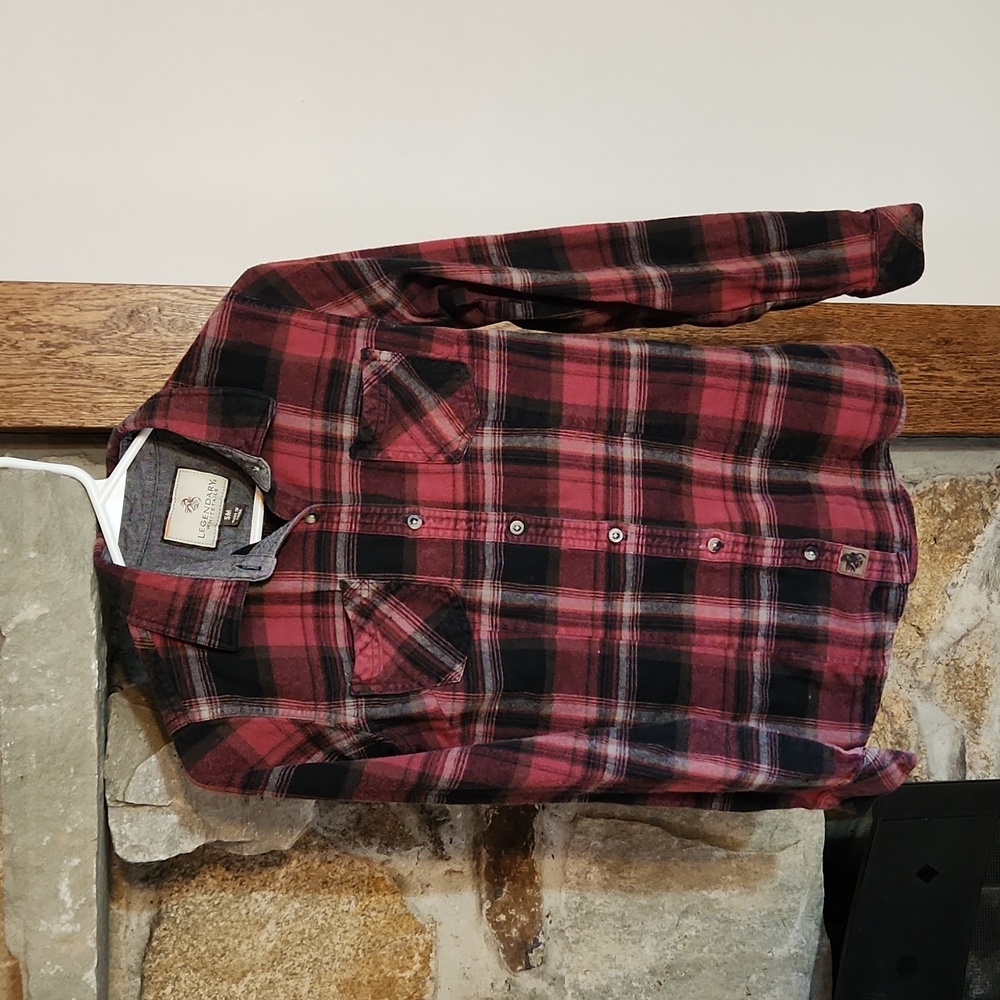 Legendary Whitetails women's flannel button shirt, size S, red and black plaid